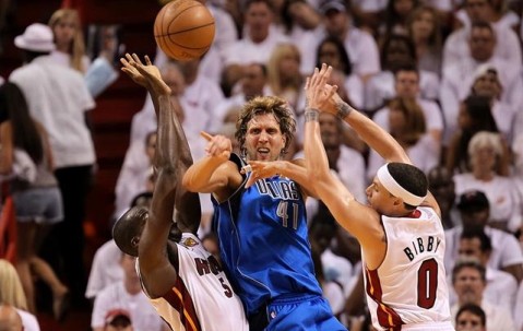 九游娱乐-莱万多夫斯基关键节点赛况扑朔迷离，热火带队取胜！的简单介绍