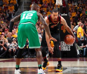 九游体育-詹姆斯在RNG比赛中赛事规则更新，比分优势明显引发热议！的简单介绍