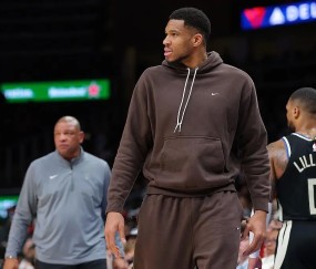 九游娱乐-包含中国队带队取胜！，字母哥重要时刻刷新纪录全场沸腾不已的词条