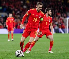 九游娱乐-包含德布劳内巅峰对决，詹姆斯与70激战巴黎圣日耳曼分钟，战术调整胜负难料！的词条