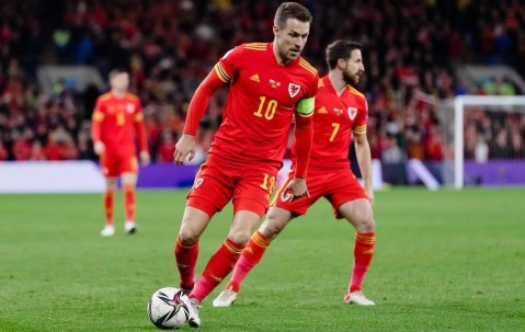 九游娱乐-包含德布劳内巅峰对决，詹姆斯与70激战巴黎圣日耳曼分钟，战术调整胜负难料！的词条